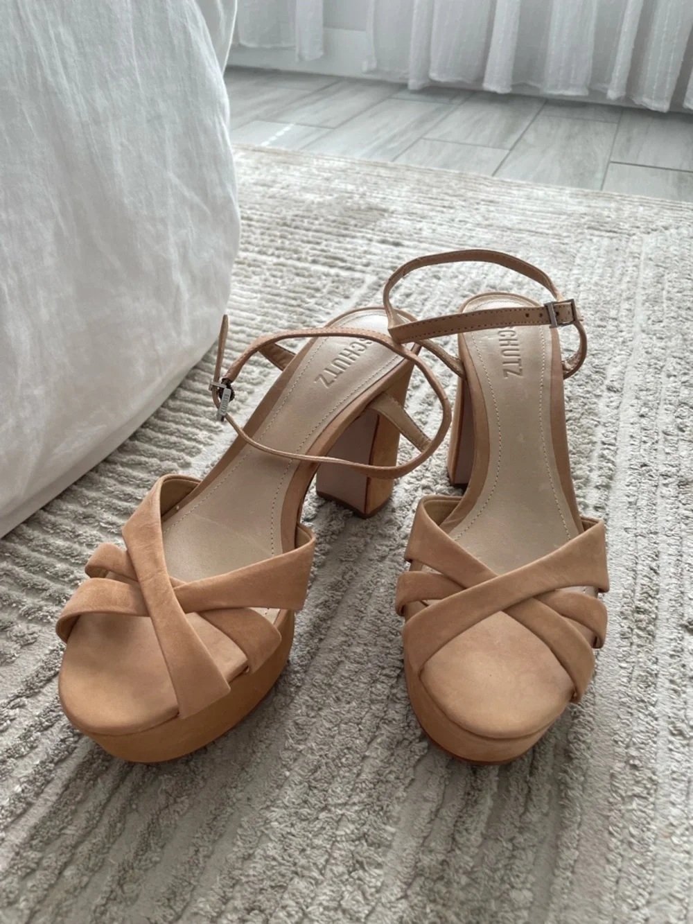 Schutz Keefa Tan Nubuck Leather Platform Block Heel Sandals Size 8.5